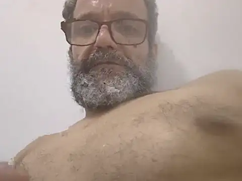 GiganticDot71 élő XXX-chatje