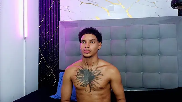 kai_storm77 Adlı Modelin Canlı XXX Sohbeti