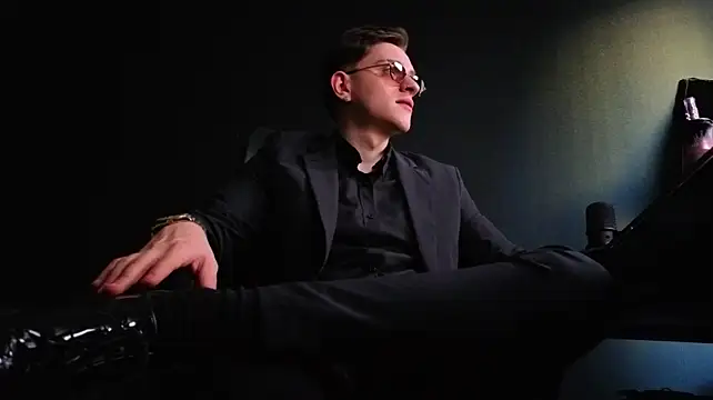 Онлайн чат XXX FelixStarkk