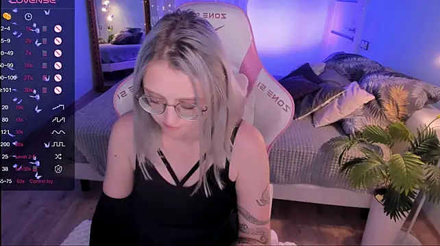 Chat +18 de LunarGlow ao vivo