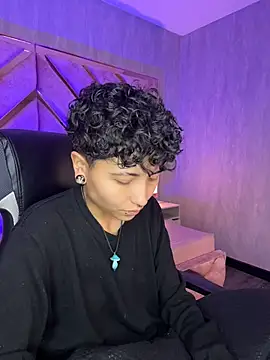 XXX chat uživo modela ian_mathias_