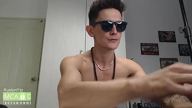Онлайн чат XXX Rustynf1tz_