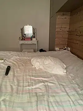 Chat +18 de Ameliablack_1 ao vivo