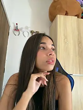 Milleradhara24 live XXX chat