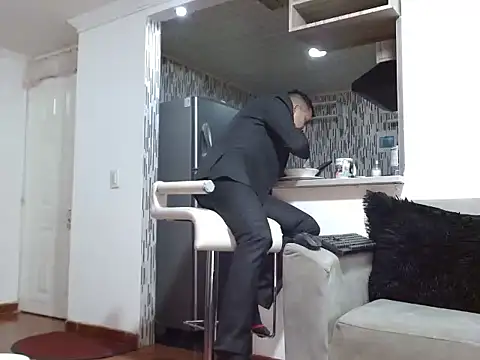Вебкам-шоу MikeFetish_01