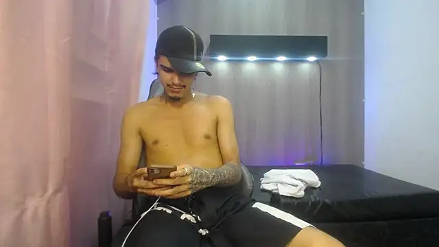 Živý XXX chat Tayson_Hot