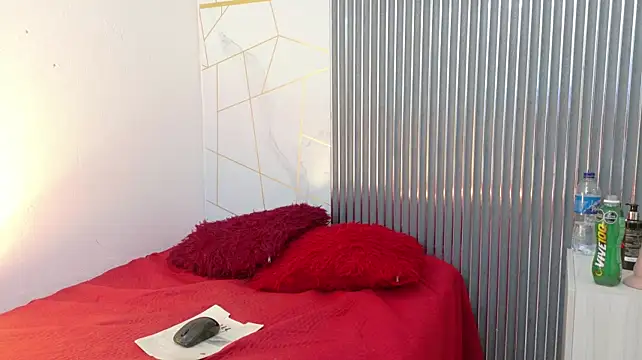 kata_97 Chat XXX in diretta
