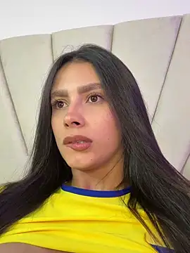 oficialaura Adlı Modelin Canlı XXX Sohbeti