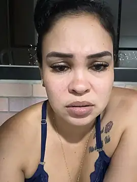 Chat +18 de FOX_LATINA ao vivo