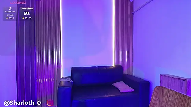 צ'אט XXX בשידור חי של sharloth_0