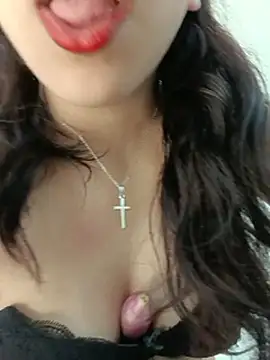 XXX chat uživo modela HazelCharm