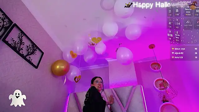 AmaraDavis1のライブXXXチャット
