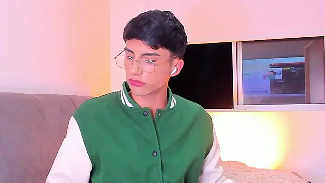 XXX chat uživo modela Erick_Velveth