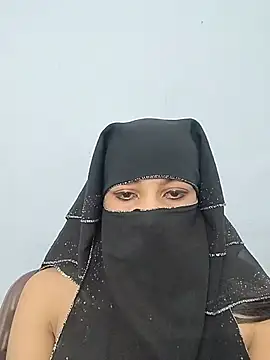 Noorkhatoon Adlı Modelin Canlı XXX Sohbeti