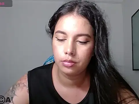 XXX chat uživo modela venus__24