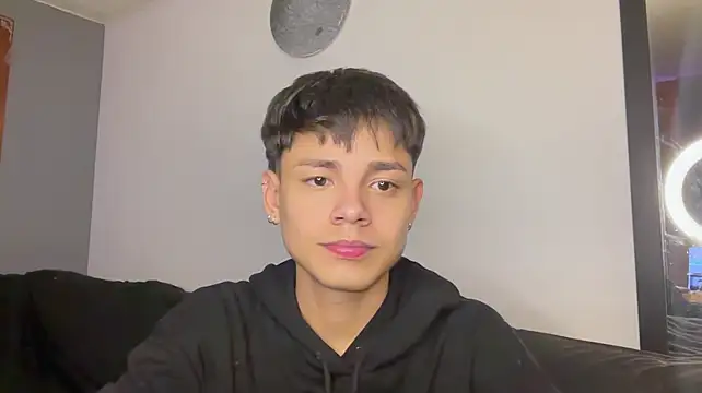 Živý XXX chat Andy_Belier23
