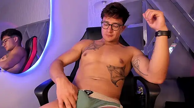 Chat +18 de Hassbyd ao vivo