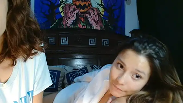 Czat XXX na żywo – 3littles