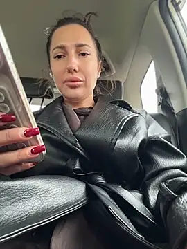 Chat +18 de AleksandraRich ao vivo