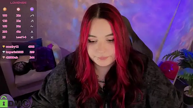 Mia_R0ss Chat XXX in diretta