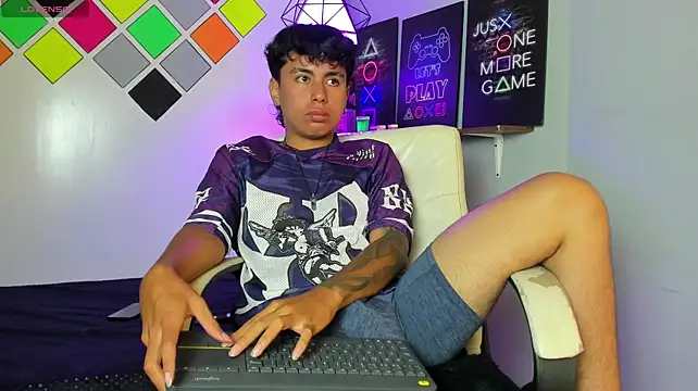 Chat XXX en directo de Jonnie-rodriguez