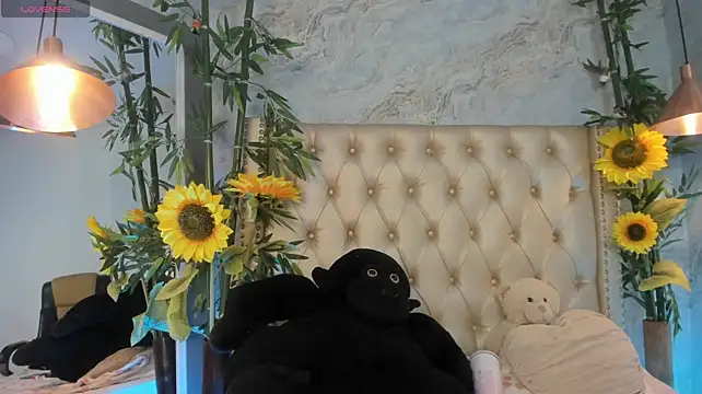 LittleeJaz's Live XXX Chat