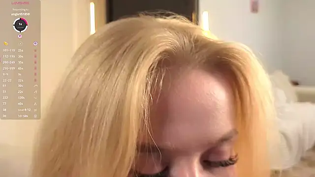 Show de Emma_Frosty na webcam