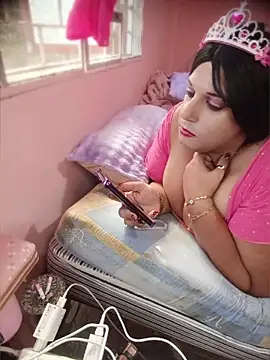 Strongshemail লাইভ XXX চ্যাট