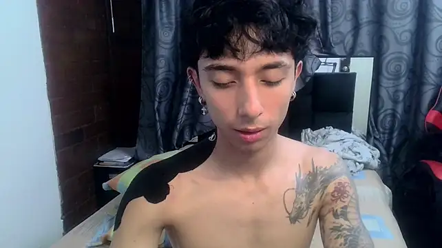 Mr__Aaronn Live XXX-Chat