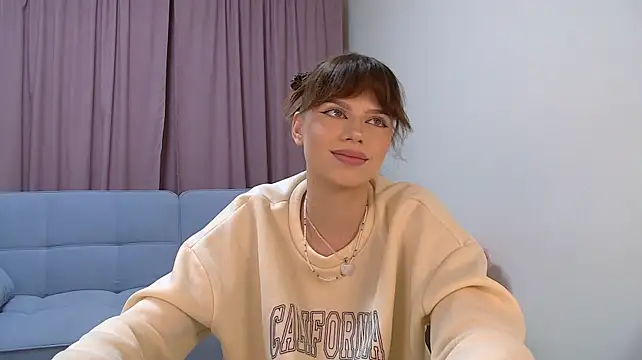 Chat XXX en directo de SelenaVeyne