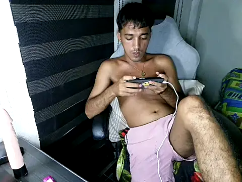 Rowy_Cam Chat XXX live