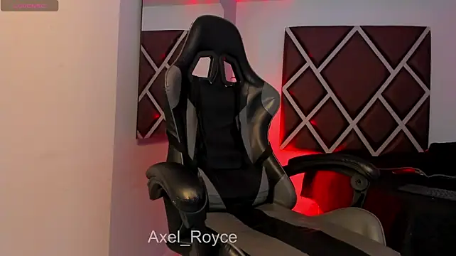 Онлайн чат XXX Axel_Royce