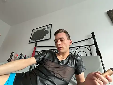 צ'אט XXX בשידור חי של nick_subvyx
