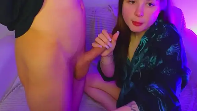 XXX chat uživo modela HateEmotions