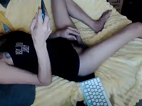 Chat XXX Live Trish_CurveCock