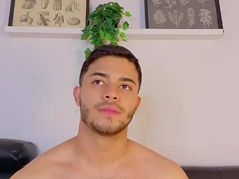 TylerWest_ Live XXX Chat