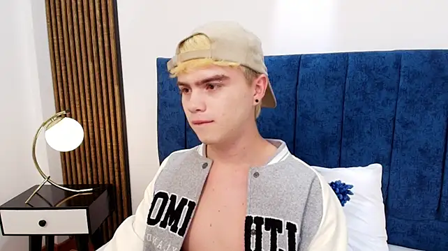 Chat +18 de Ian_Stone ao vivo