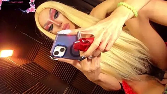 Czat XXX na żywo – limitlessgoddes_mistress