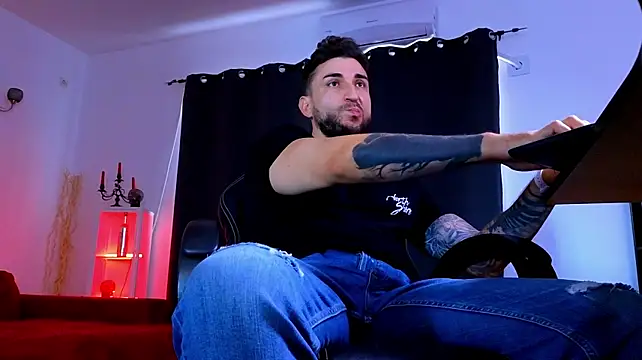 Chat XXX Live MightyAaron66
