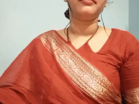 Adhiti_1 লাইভ XXX চ্যাট