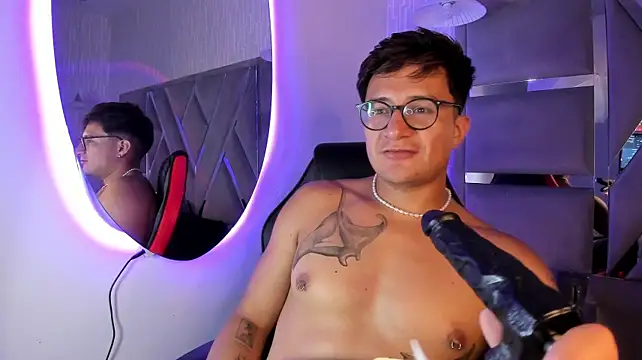 Živý XXX chat Hassbyd