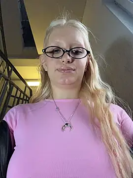 Czat XXX na żywo – Elfi_InPublic