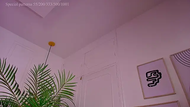 Chat +18 de Mariee_rosee ao vivo