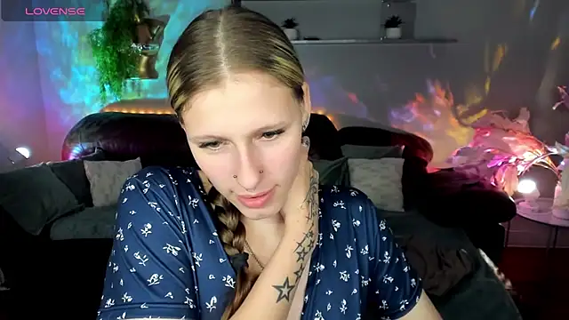 XXX chat uživo modela MiaCream