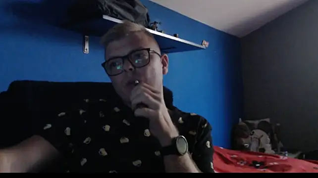 blondeboy92n Live XXX chat