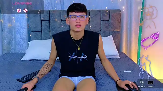 NicolasTorrez Adlı Modelin Canlı XXX Sohbeti