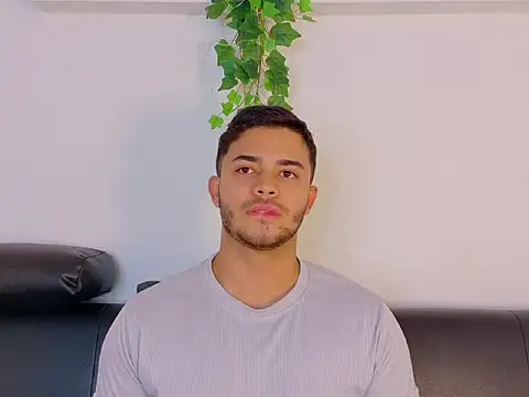 TylerWest_のライブXXXチャット