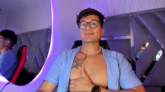 Chat XXX ao vivo de Hassbyd