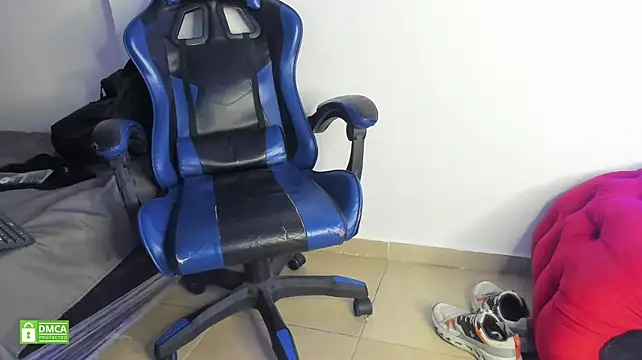 Chat XXX ao vivo de Marco_Steel37