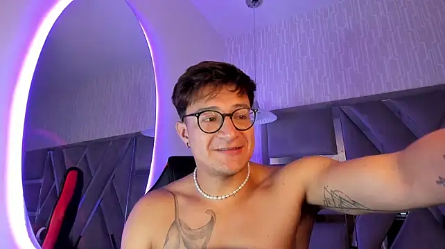 Chat XXX ao vivo de Hassbyd